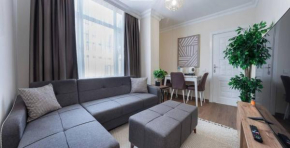 Modern Space Walking Distance From Taksim Sq